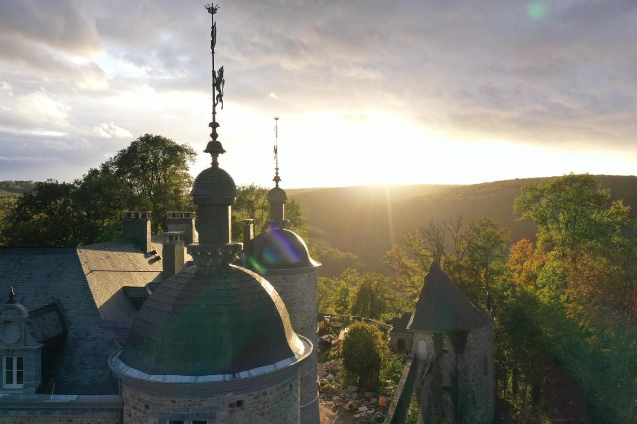 Le Chateau De Mirwart Exterior photo